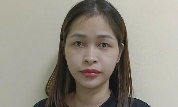 'Đóng nhiều vai' để lừa tiền gia đình có người bị bắt ở Nhật