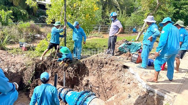 Đồng Tháp: Hơn 47.500 hộ dân có nước sinh hoạt trở lại sau sự cố vỡ tuyến ống