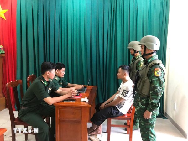 Đồng Tháp: Khởi tố vụ án đưa người xuất cảnh trái phép qua biên giới
