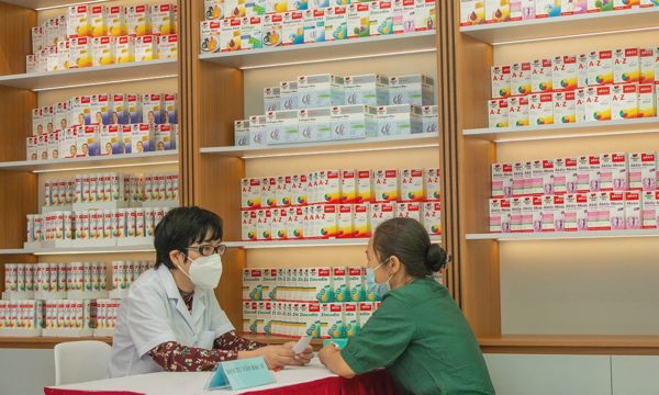 Doppelherz phối hợp Viện Dinh dưỡng đào tạo dược sĩ