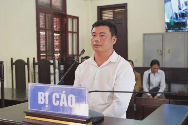 Đốt ong lấy mật gây cháy hơn 8ha rừng, người đàn ông lĩnh 2 năm tù
