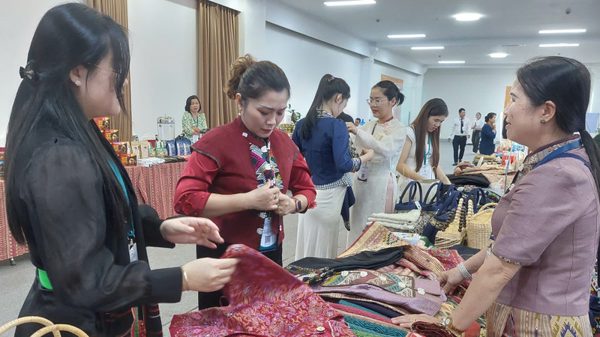 Đột phá kinh tế số từ Phiên chợ thanh toán không tiền mặt