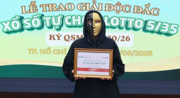 Dư 50.000 đồng, người đàn ông mua vé số và trúng độc đắc hơn 11 tỷ đồng