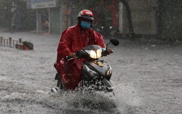 Dự án chống ngập đường Nguyễn Văn Khối tạm dừng từ tháng 5, bao giờ hết ngập?