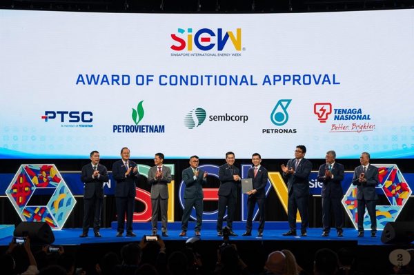 Dự án xuất khẩu điện Việt Nam - Malaysia - Singapore đạt dấu mốc tại SIEW 2026