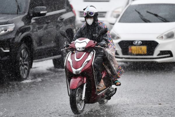 Dự báo thời tiết 17/9: Miền Bắc đến Nghệ An tiếp tục mưa lớn tầm tã