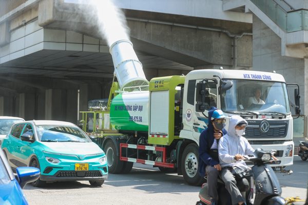 Dự báo thời tiết 20/10/2026: Miền Bắc vẫn nắng trên 34 độ, Nam Bộ mưa giông