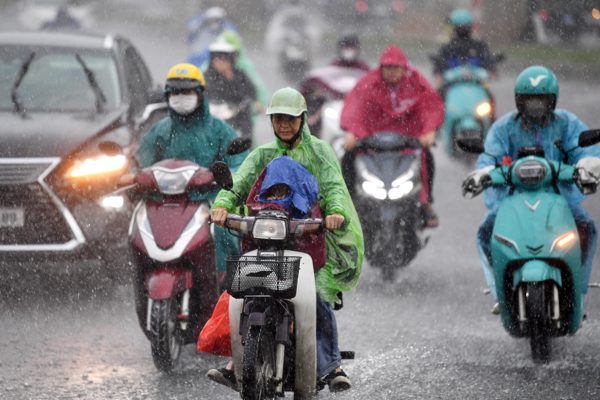Dự báo thời tiết 20/8: Miền Bắc và Bắc Trung Bộ tiếp tục hứng mưa lớn