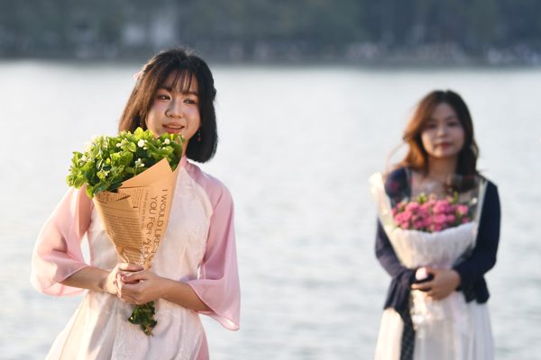 Dự báo thời tiết 24/10/2026: Hà Nội nắng mạnh trên 34 độ, TPHCM mưa rải rác