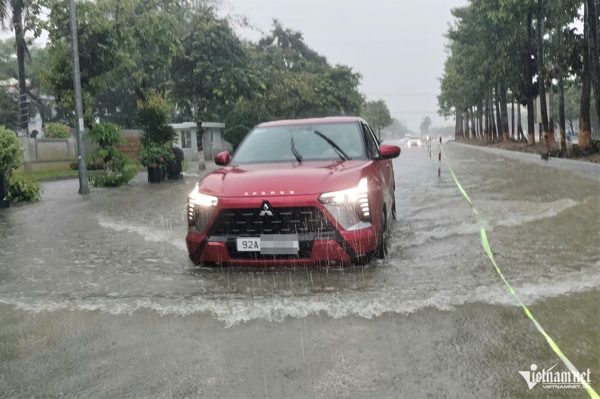 Dự báo thời tiết 27/10/2026: Không khí lạnh tăng cường, Trung Bộ mưa lớn dồn dập