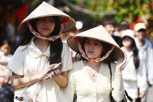 Dự báo thời tiết 3/10/2026: Miền Bắc nắng nóng, oi bức trước khi đón không khí lạnh
