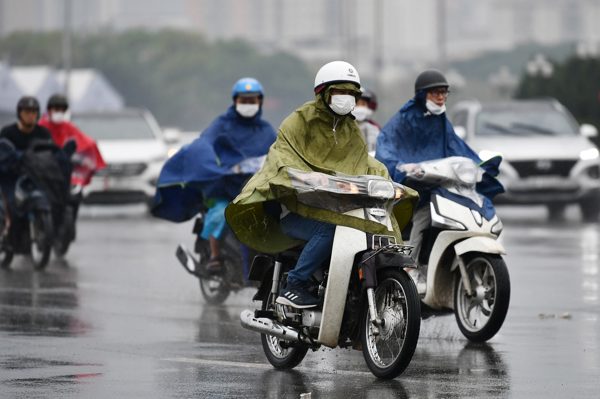 Dự báo thời tiết 4/10/2026: Không khí lạnh tràn về, miền Bắc mưa giông, có nơi rét