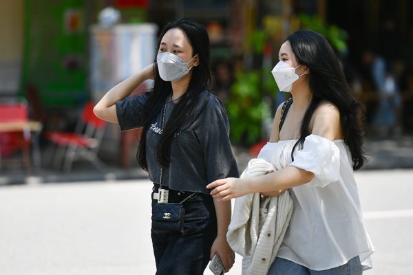 Dự báo thời tiết 8/8: Miền Bắc xuất hiện nắng nóng cục bộ, Nam Bộ mưa rải rác