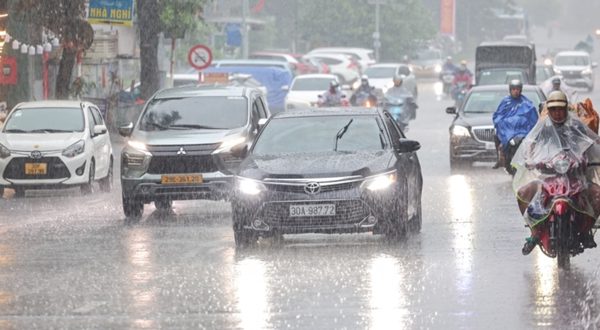 Dự báo thời tiết Hà Nội hôm nay 14/9: Mưa lớn, đề phòng dông lốc