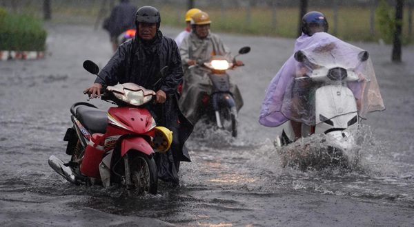 Dự báo thời tiết TP.HCM hôm nay 12/9: Tiếp tục mưa to, đề phòng ngập úng