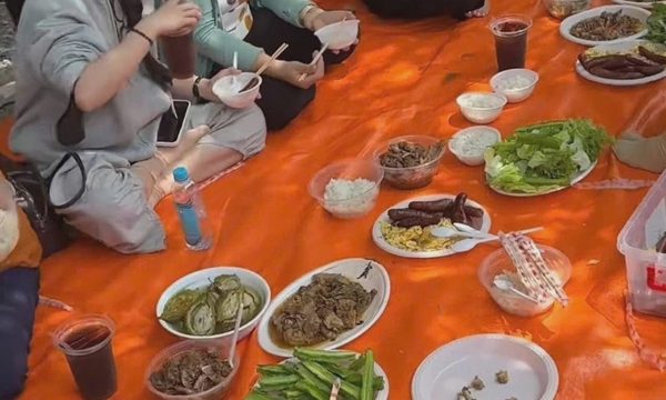 Du lịch hành xác vì đi biển ba ngày nhưng tự nấu ăn