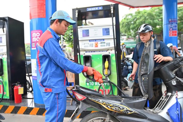 Dự thảo nghị định mới về kinh doanh xăng dầu có nhiều lỗ hổng cần vá?
