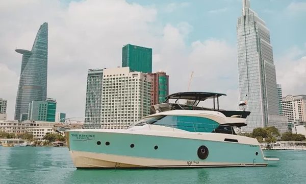 Du thuyền của bà Trương Mỹ Lan hạ giá gần một nửa