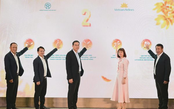 Đưa sản phẩm du lịch thu Hà Nội lên chuyến bay, Vietnam Airlines giảm giá vé tới 10%