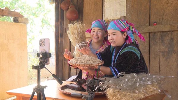 Đưa sản phẩm OCOP Lai Châu lên không gian số