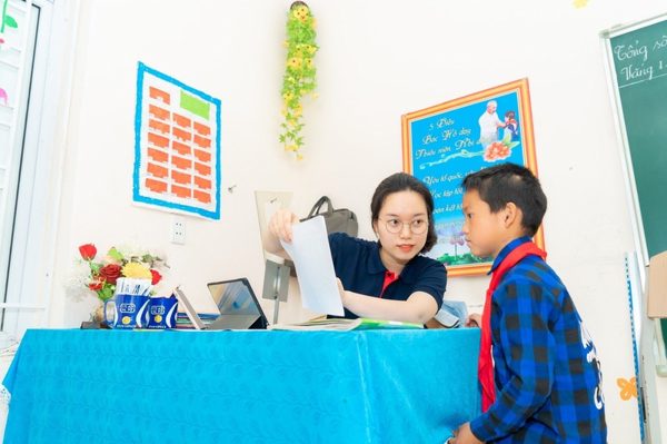 Đưa tiếng Anh thành ngôn ngữ thứ hai: Bài toán giáo viên vẫn là nút thắt