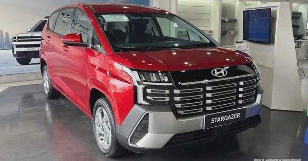 Đua ưu đãi, giá xe MPV 7 chỗ tại Việt Nam giảm cả trăm triệu đồng