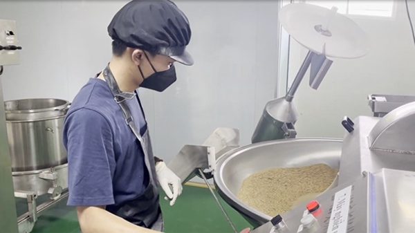 Đưa vật liệu thay thế nhựa vào thị trường