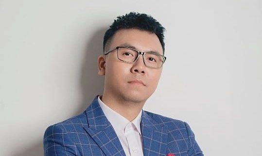 Đức Anh nghiện bóng đá