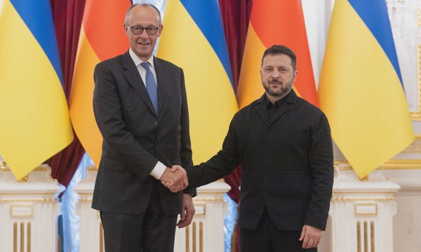 Đức viện trợ thêm 1,5 tỷ USD cho Ukraine