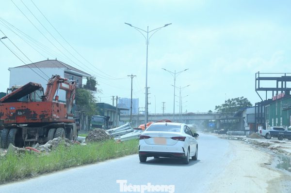 Đường chờ vốn, mặt bằng ‘níu chân’ loạt dự án ở Nghệ An
