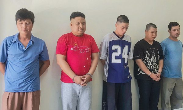 Đường dây làm giả sổ đỏ, bằng cấp qua mạng bị triệt phá