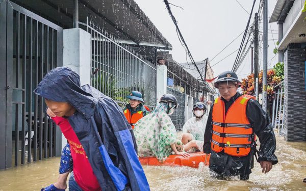 Đường Mẹ Suốt mưa là ngập, bao giờ hết cảnh ‘rốn lũ’ Đà Nẵng?