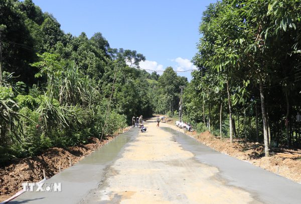 Đường rộng mở, vùng cao Lào Cai thêm động lực phát triển