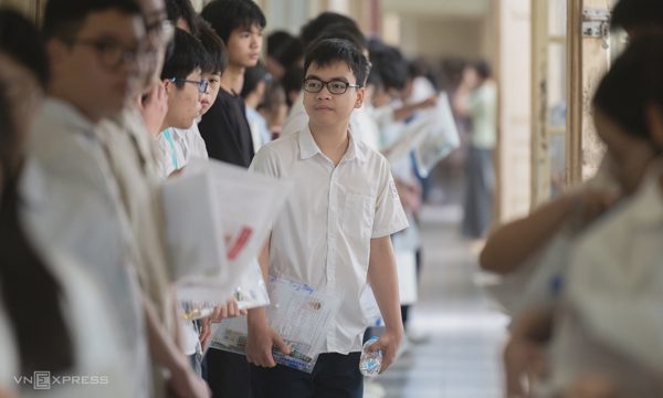 E ngại nở rộ cuộc thi, phong trào để cộng điểm vào lớp 10