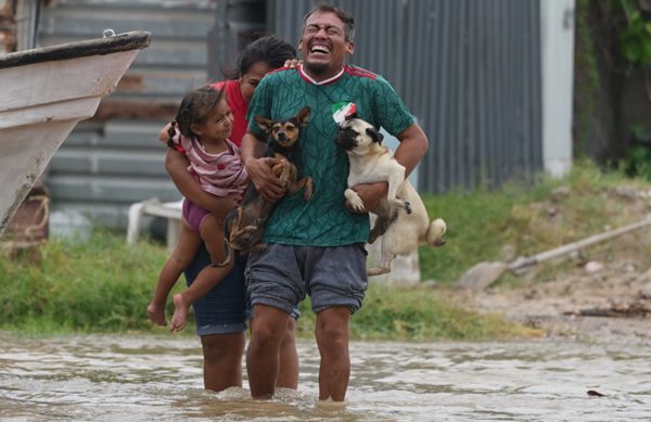 El Nino biến cơn bão bình thường thành 'quái vật' chỉ trong 24 giờ