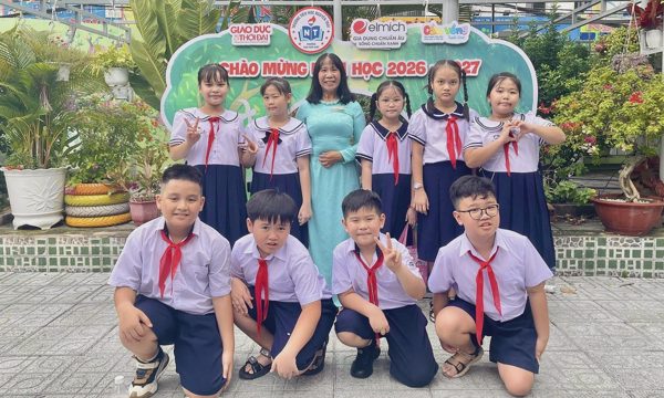 Elmich viết tiếp hành trình 'Học đường xanh - Gieo mầm tương lai'