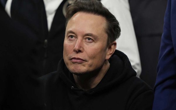 Elon Musk ca ngợi kế hoạch sáp nhập hai đế chế SpaceX và Tesla