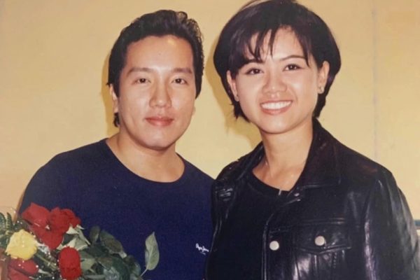 Elvis Phương và bà xã kém 8 tuổi: "Tiếng sét ái tình" và 46 năm mặn nồng