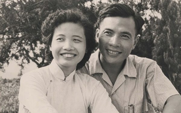 ‘Em’ trong bài hát ‘Nổi lửa lên em’ là ai?