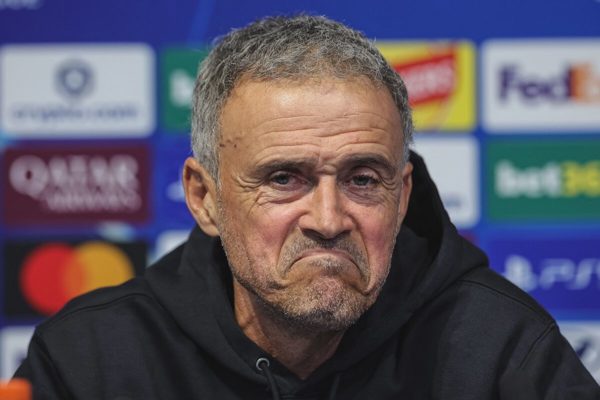 Enrique: 'Man City xứng đáng với mọi danh hiệu đã giành được'