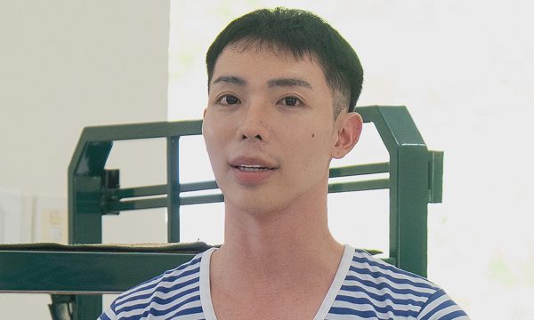 Erik bị nhận xét 'thiếu nghiêm túc' trong Sao nhập ngũ