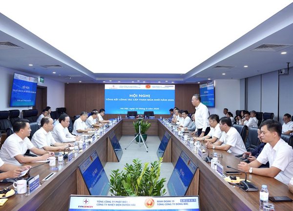 EVNGENCO1 làm việc với Tổng công ty Đông Bắc, hướng tới hợp tác cung cấp than dài hạn