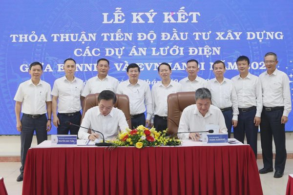 EVNNPT và EVNHANOI tăng phối hợp, đồng bộ đầu tư