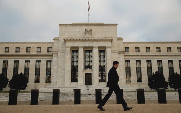 Fed có hạ lãi suất trước sức ép từ ông Trump?