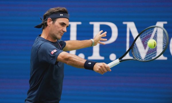 Federer lý giải sự thoái trào của cú trái một tay trong tennis