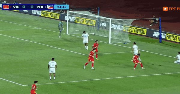 FIFA ca ngợi Đình Bắc, lo ngại chấn thương của Xuân Son sau trận Việt Nam thắng Philippines