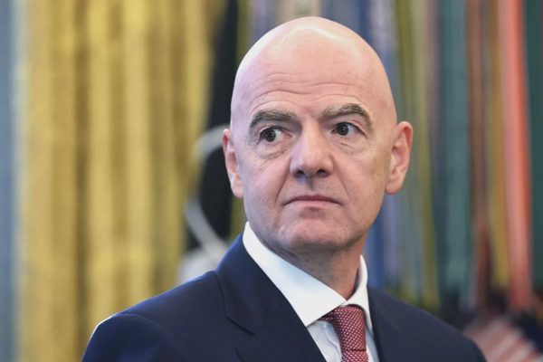 FIFA: "UEFA tiến hành chiến dịch bôi nhọ Chủ tịch Gianni Infantino"