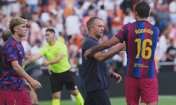 Flick xô đổ kỷ lục của Johan Cruyff tại Barca
