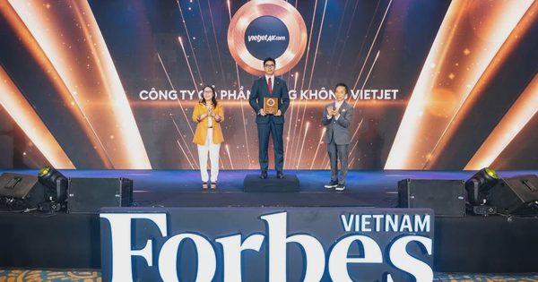 Forbes tiếp tục vinh danh Vietjet trong Top 50 Công ty niêm yết tốt nhất Việt Nam