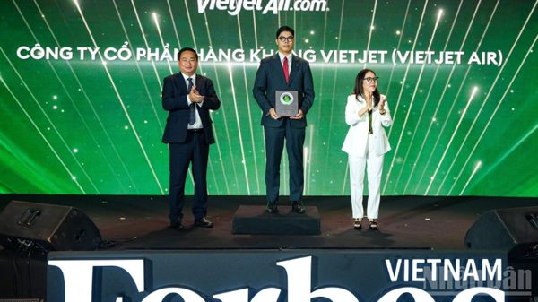 Forbes vinh danh Vietjet trong tốp 50 doanh nghiệp dẫn đầu về ESG 2026